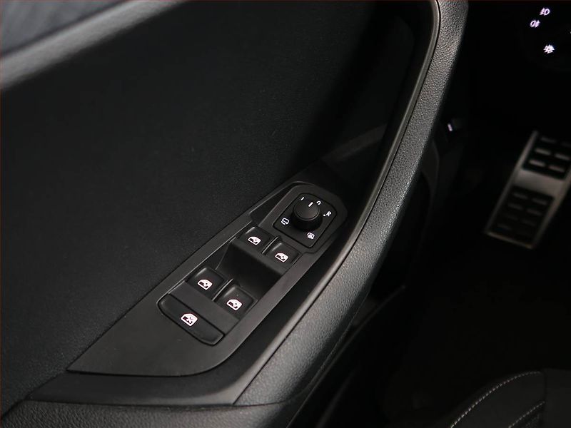 Škoda Karoq (2024) Ambition Plus 2.0 TDI - fotka 25 z 27