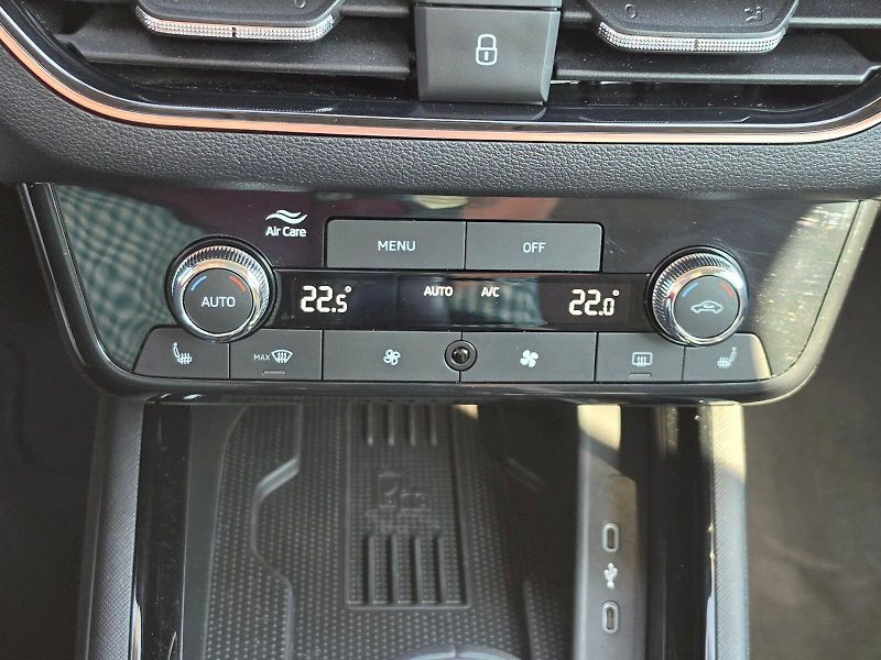 Škoda Scala (2025) 1,5TSI 110KW TOP SELECTION - fotka 16 z 33