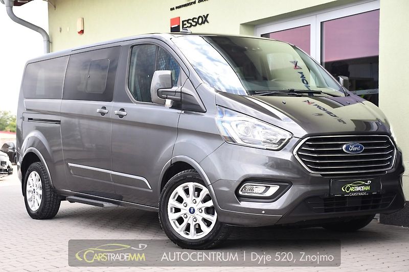 Ford Tourneo Custom 2.0EcoBlue 8.MÍST TITANIUM - fotka 7 z 43