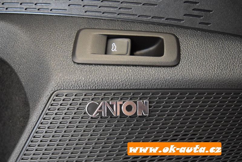 Škoda Octavia 2.0 TDI STYLE PLUS MATRIX DSG  - fotka 52 z 77