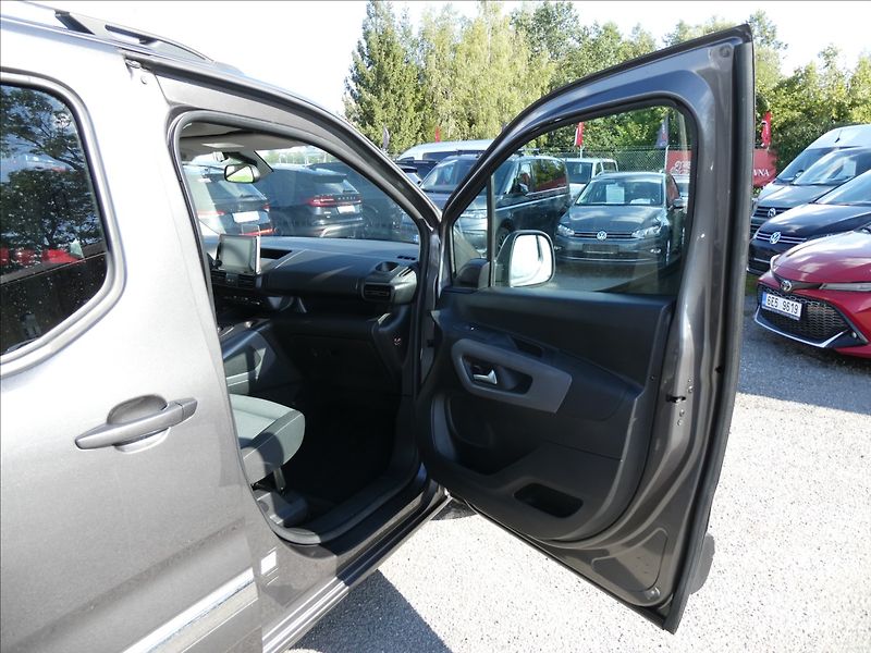 Toyota ProAce City Verso 1,2 T 96kW Long 7.míst,AT8,ČR - fotka 26 z 44