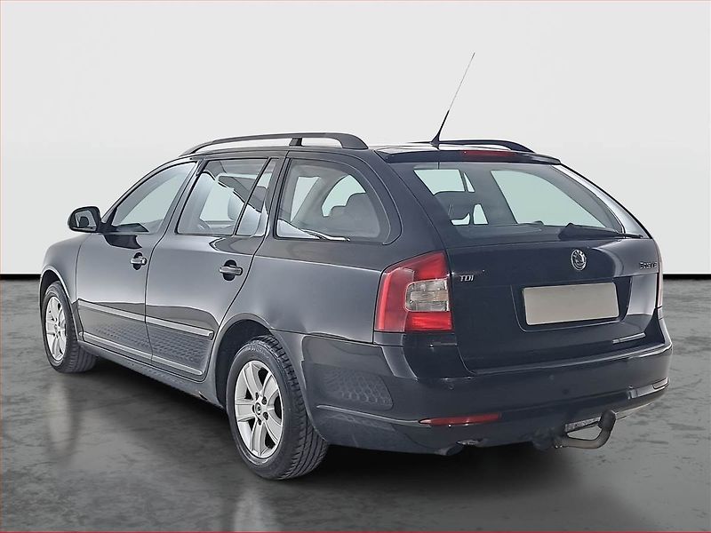 Škoda Octavia (2010) 1.6 TDI, po STK, Tažné - fotka 4 z 18