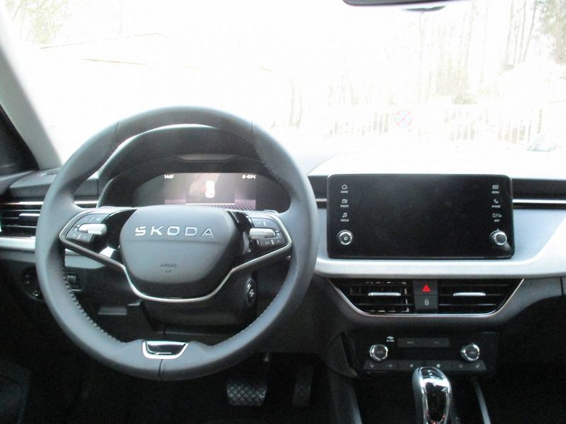 Škoda Kamiq Top Selection 1,0TSI 85kW DSG/ - fotka 10 z 13
