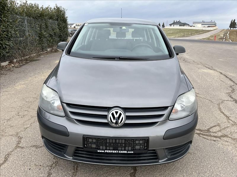 Volkswagen Golf Plus 1.4 i ROZVODY 2x KOLA STK 1/28 - fotka 28 z 36