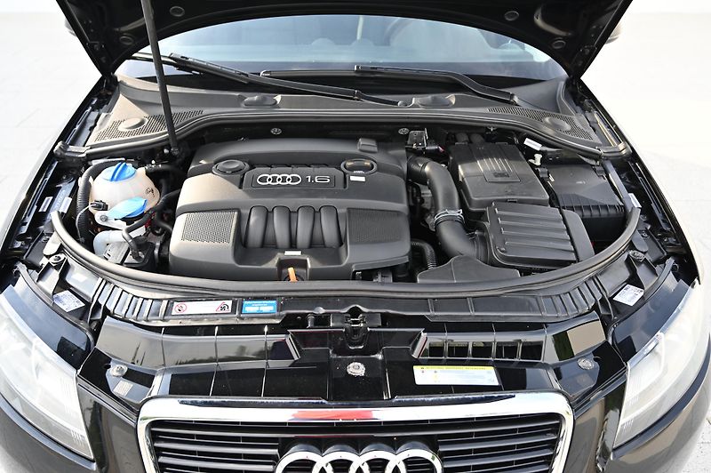 Audi A3 1.6MPI  75KW Sportback 6/2012 - fotka 20 z 26