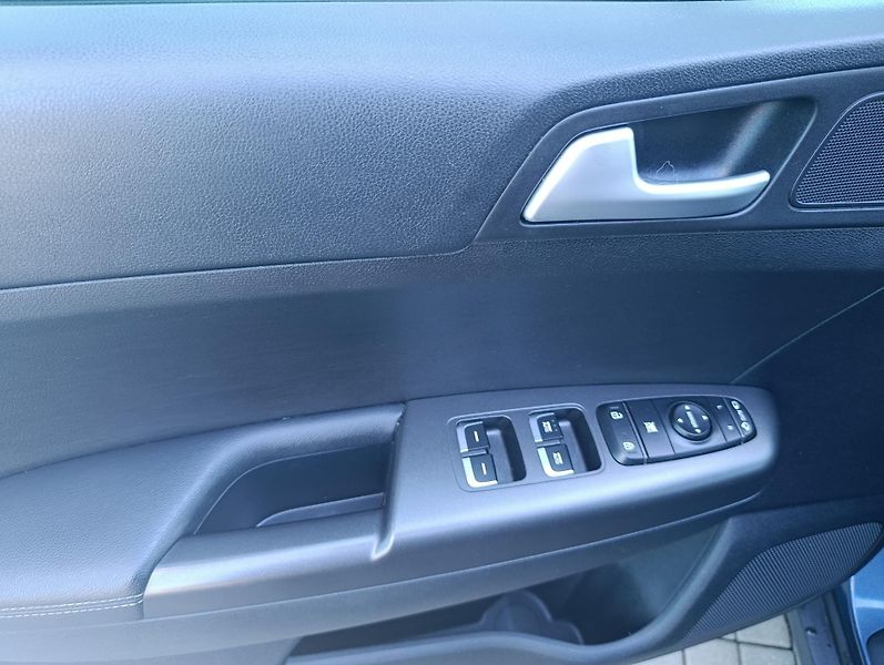 Kia Sportage (2019) 1.6. GDi 97kw Top ČR 1.MAJ - fotka 9 z 12