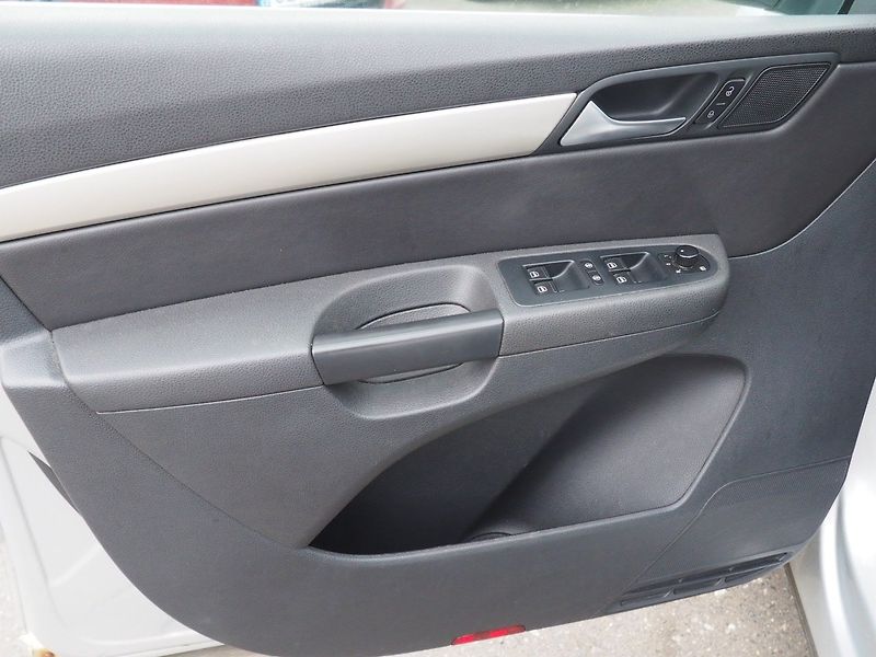 Seat Alhambra (2013) 2.0TDI, 130 kW,  7 Míst, Tažné - fotka 9 z 42