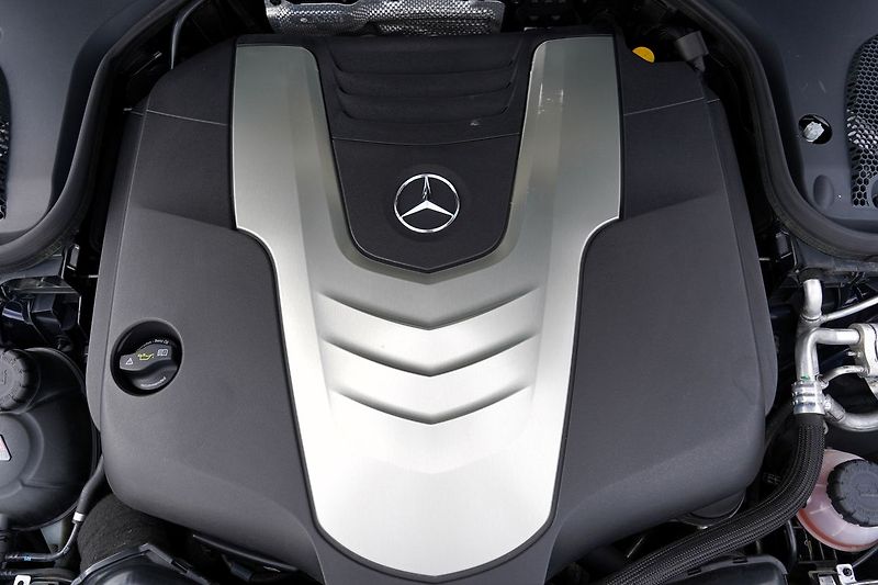 Mercedes-Benz Třídy E 350d AMG/kůže/AT/Led - fotka 10 z 40