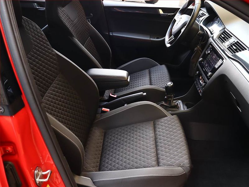 Škoda Rapid (2018) Spaceback 1.0 TSI, Tempomat - fotka 7 z 16