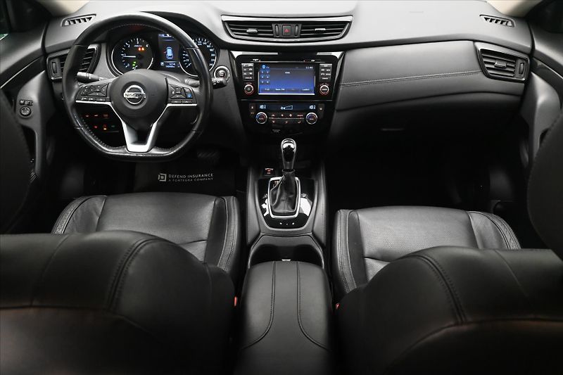 Nissan X-Trail 1,8 dCi 110 kW 4x4 AT Panorama - fotka 15 z 31