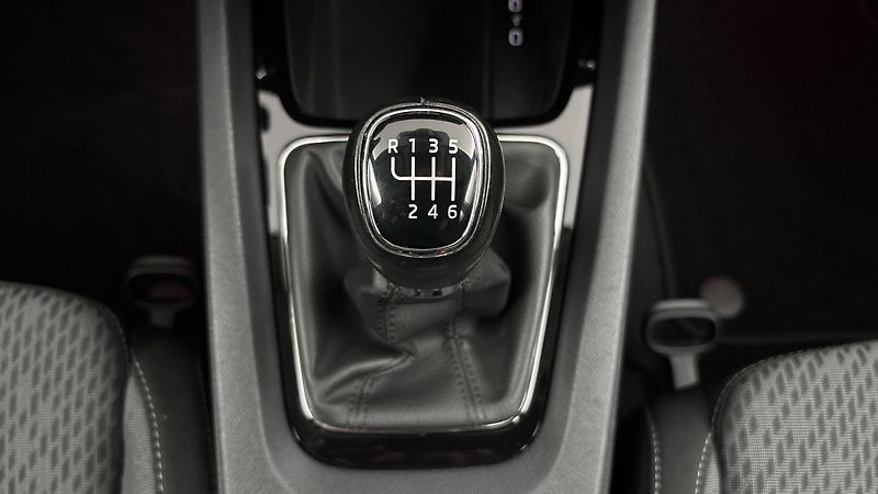 Škoda Octavia 1.0 TSI Style Combi - fotka 22 z 26
