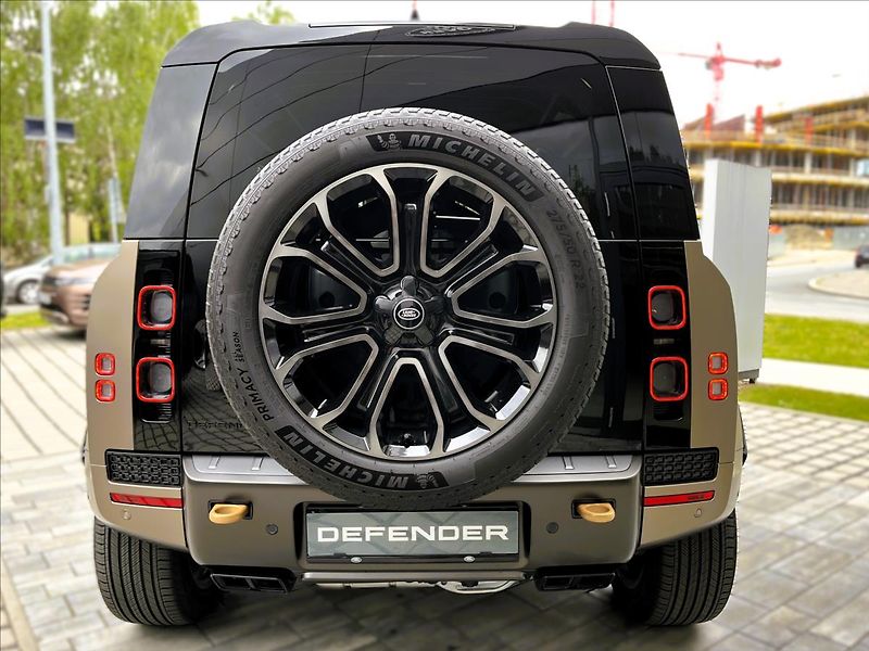 Land Rover Defender (2026) 110 V8 P540 OCTA SATIN* - fotka 5 z 48