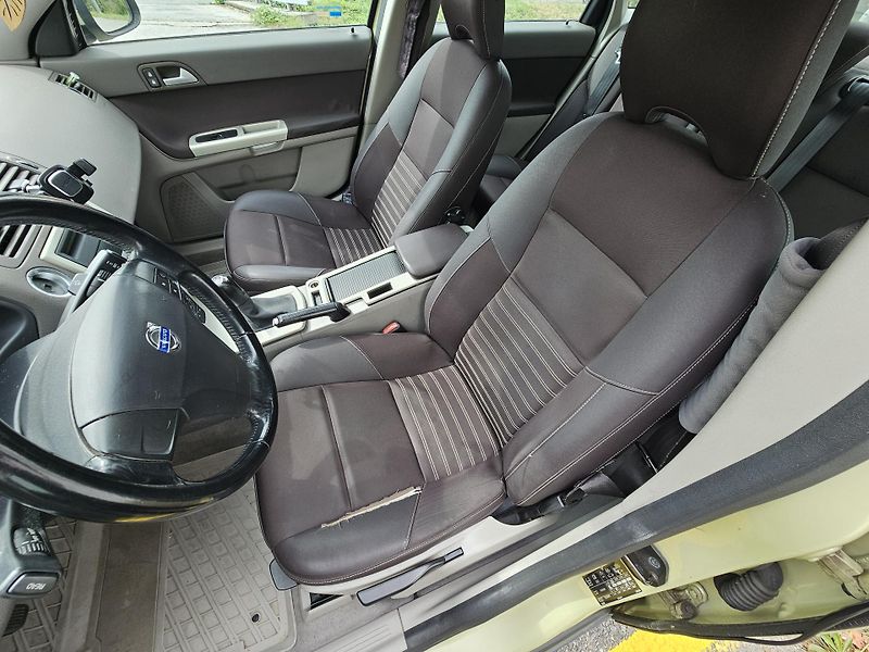 Volvo S40 (2007) 2.0D  - fotka 9 z 17