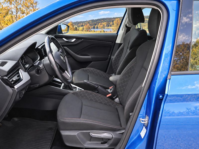 Škoda Scala 1,0 TSI 85kW CZ Klima - fotka 10 z 22