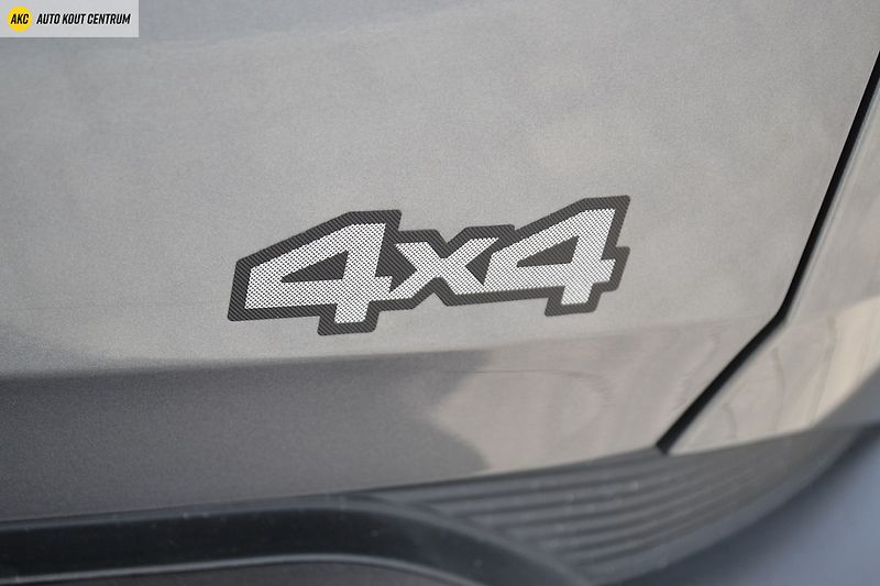 Dacia Duster EXTREME TCE 130 4x4 - fotka 16 z 58