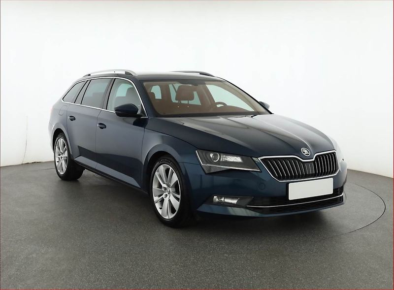 Škoda Superb (2019) Style 2.0 TDI, Automat, Kůže - fotografie inzerátu