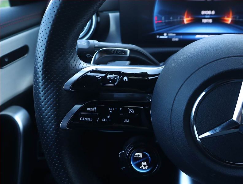 Mercedes-Benz CLA (2023) 35 AMG - fotka 15 z 16