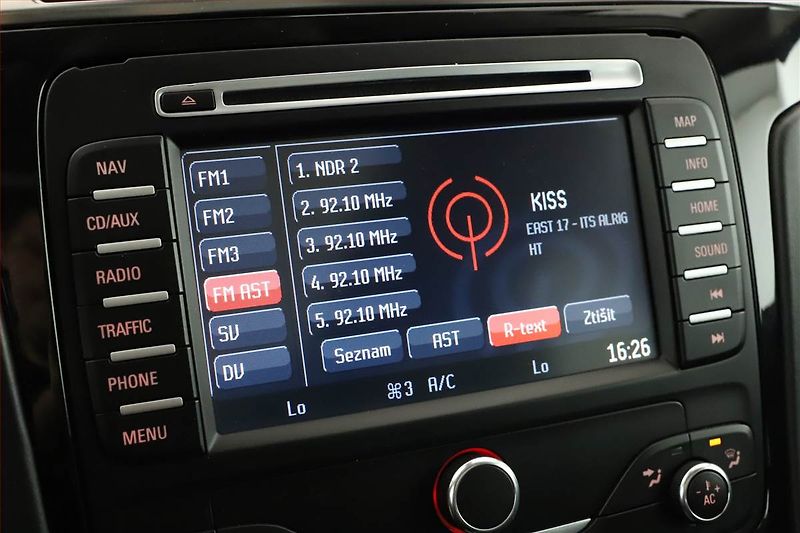 Ford S-MAX (2013) Titanium 2.2 TDCi, Automat - fotka 9 z 19
