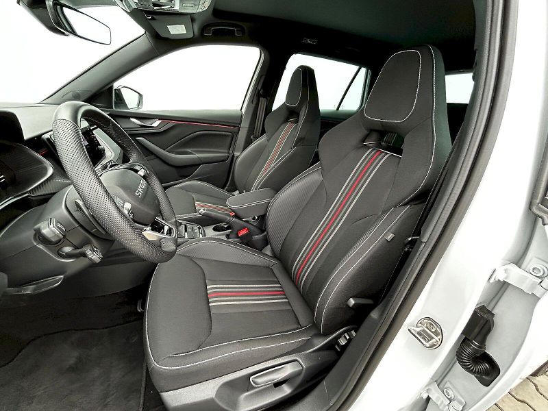 Škoda Kamiq (2025) 1.0 TSI 85kW DSG Monte Carlo - fotka 25 z 35