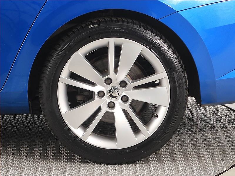 Škoda Superb (2020) Style Plus 2.0 TDI - fotka 15 z 19