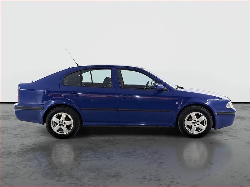 Škoda Octavia (2009) 1.6, ČR,1.maj, Serv.kniha - fotka 6 z 16