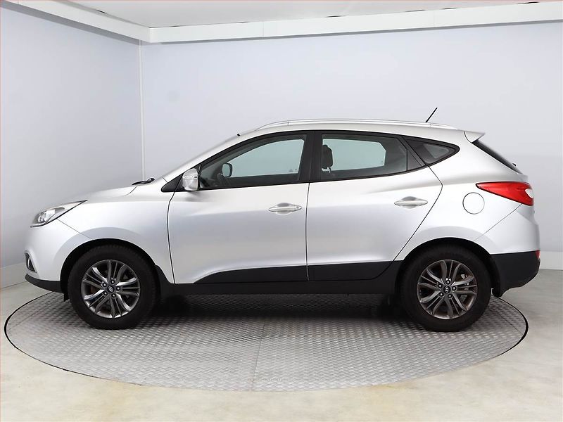 Hyundai ix35 (2014) 2.0 CRDi, 4X4, Kůže, Tempomat - fotka 3 z 18