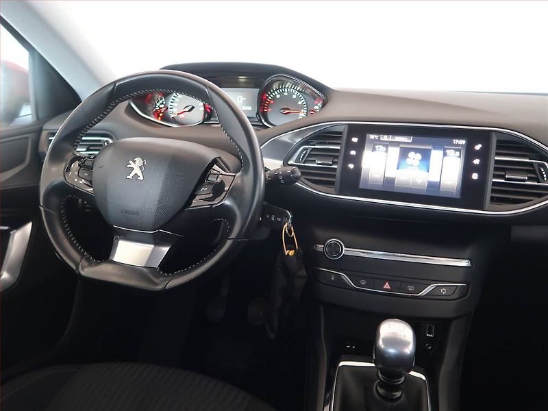 Peugeot 308 (2015) 1.2 e-THP, Tempomat - fotka 7 z 14