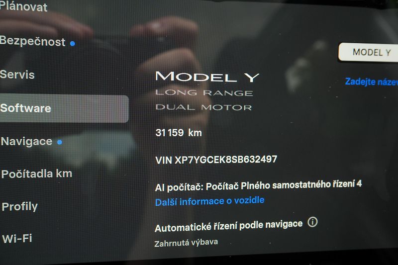 Tesla Model Y Long Range AWD, ČR, Tažné - fotka 23 z 39