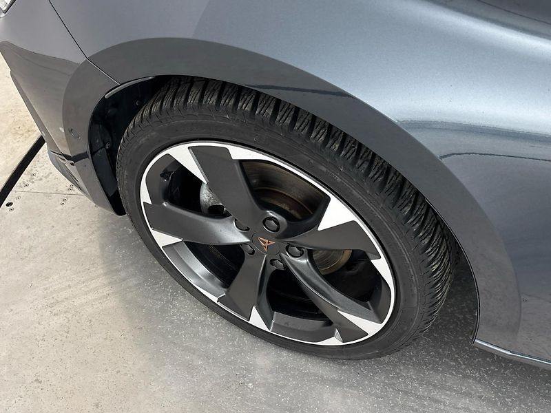 Cupra Leon DSG - fotka 27 z 28