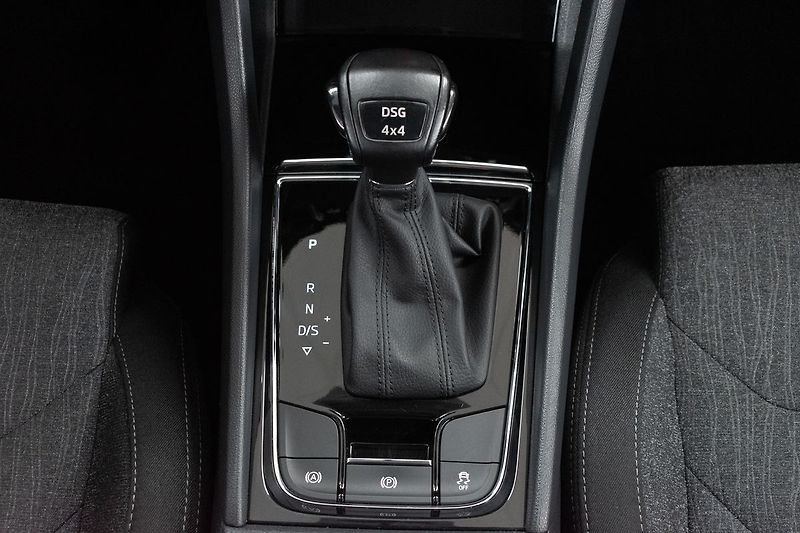Škoda Kodiaq 2.0 TDI 4x4*STYLE*TAŽNÉ*ČR 1.M - fotka 27 z 49