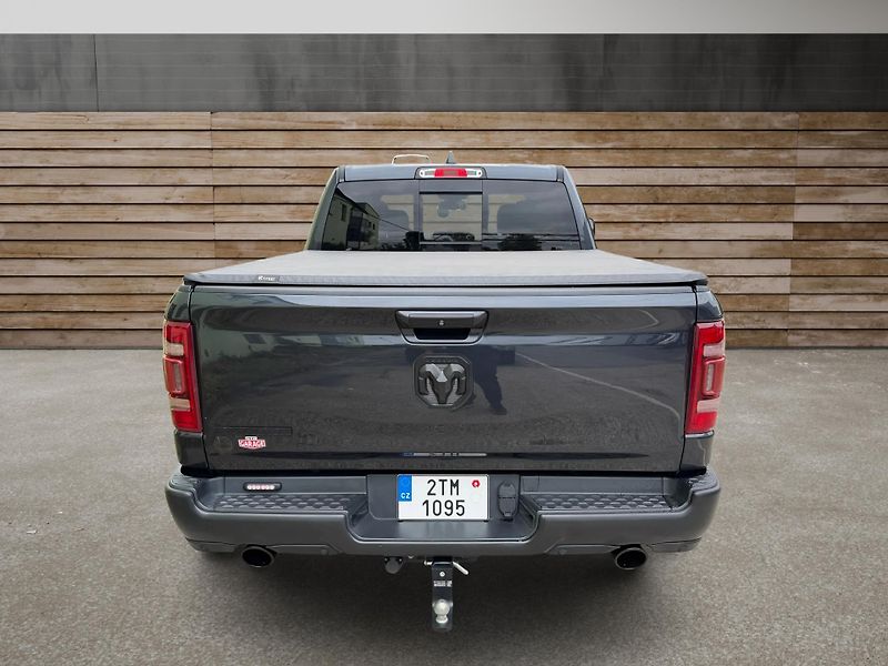 Dodge RAM (2019) +HEMI+LPG+OFFROAD PAKET+ - fotka 4 z 21