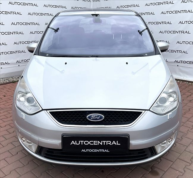 Ford Galaxy 2,0 TDCi,103kW,Titanium - fotka 2 z 27