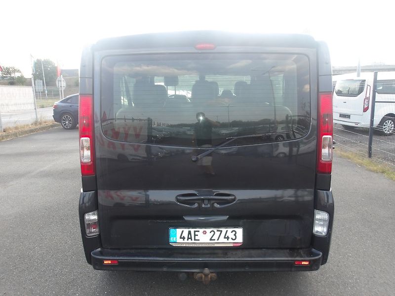 Opel Vivaro 2,0DCi 8 MÍST SERVISOVANÉ !!! - fotka 9 z 30