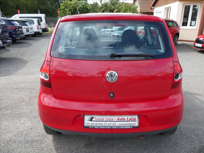 Volkswagen Fox 1,2 HTP 2 x kola - fotka 8 z 31