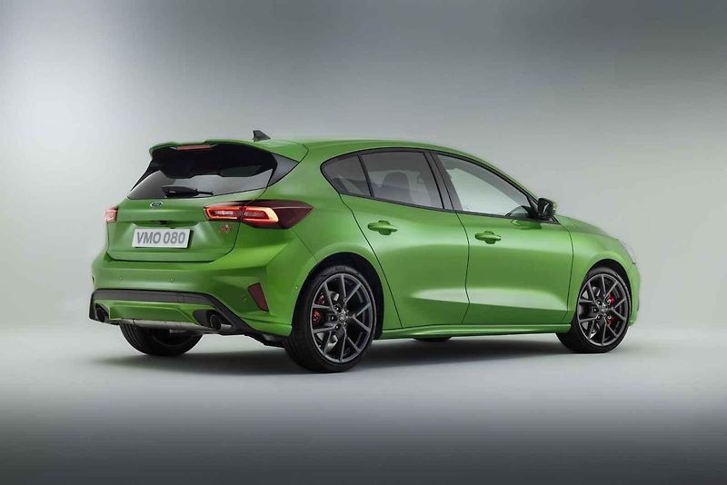 Ford Focus ve verzích ST-Line, Active a ST po faceliftu v roce 2021