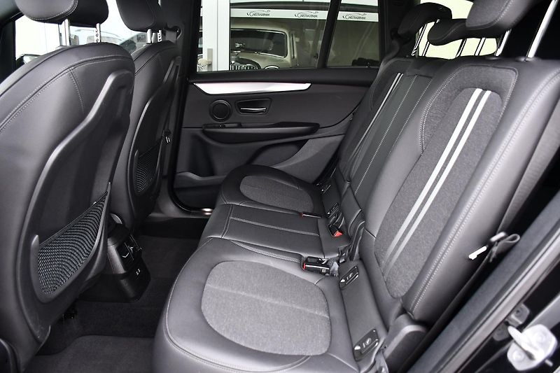 BMW Řada 2 216D GRAN TOURER TAŽNÉ ČR 1.M - fotka 19 z 37
