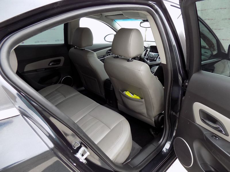 Chevrolet Cruze (2011) 2.0 VCDi/Klima/Kůže/NAVI/ - fotka 18 z 32
