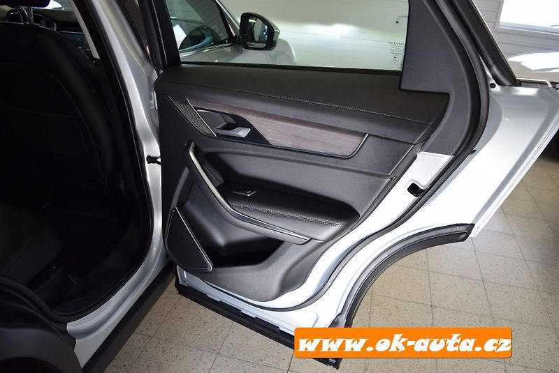 Jaguar F-Pace 2.0 D AWD S 83 000 KM 2021 - fotka 26 z 65