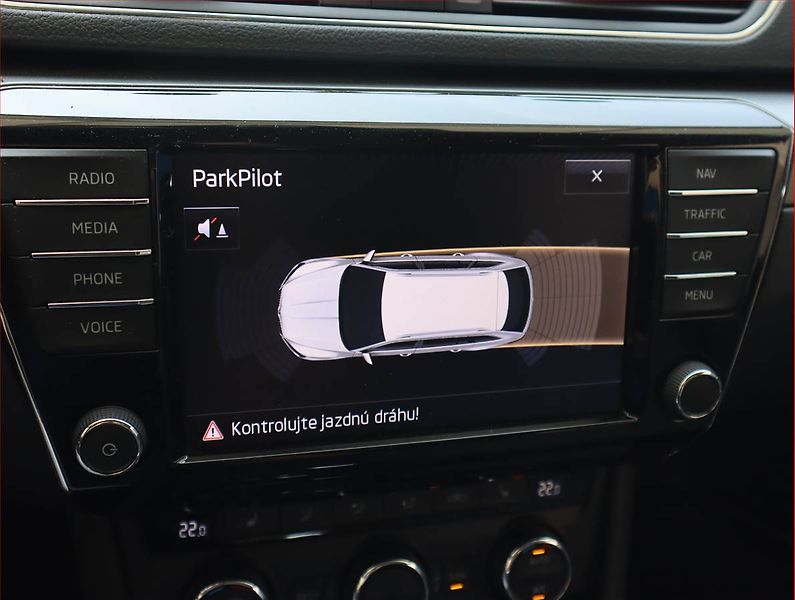 Škoda Superb (2016) 2.0 TDI, Automat, Serv.kniha - fotka 23 z 23