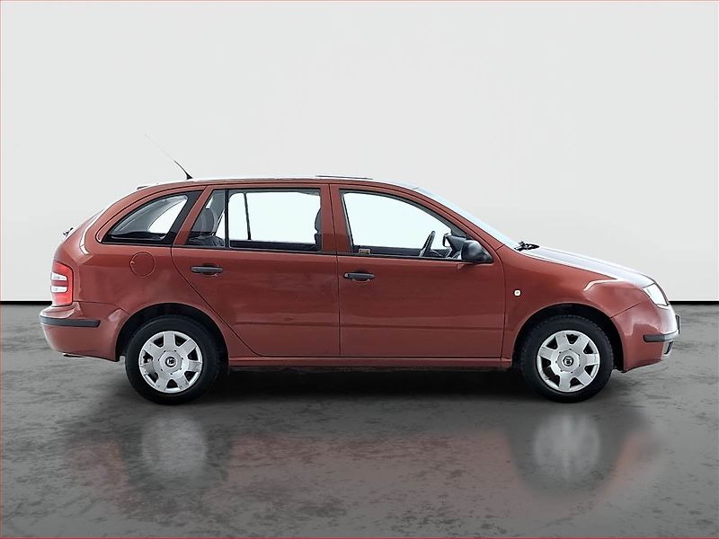 Škoda Fabia (2002) 1.4, pěkný stav - fotka 6 z 13