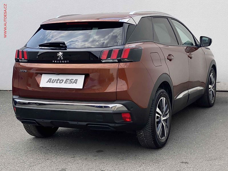 Peugeot 3008 (2017) 1.2 PT, Allure, AT, panor - fotka 4 z 19