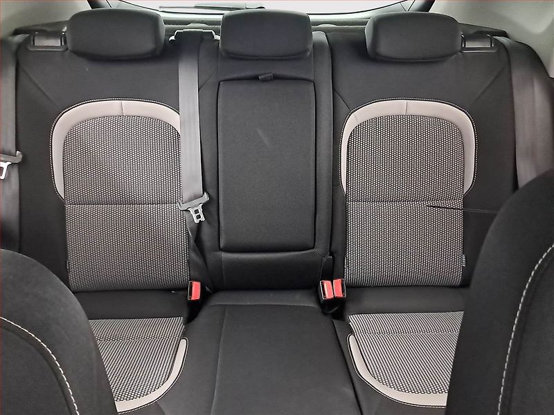 Kia Ceed (2013) 1.6 GDI, Serv.kniha, Navi - fotka 10 z 18