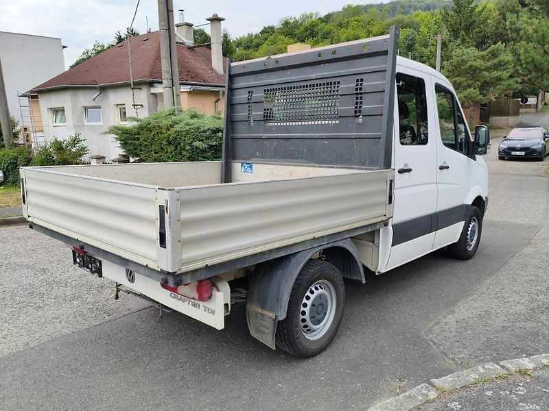 Volkswagen Crafter (2016) 2,0 TDI 80Kw 7 míst - fotka 6 z 30