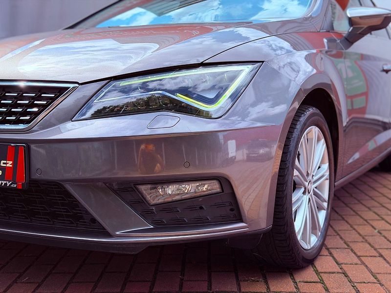 Seat Leon 1.4 TSi Xcellence, Serviska - fotka 3 z 28