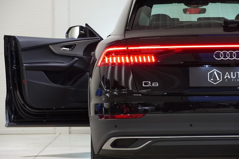 Audi Q8 55 TFSI,ČR,DPH,ZÁRUKA 2028 - fotka 9 z 33