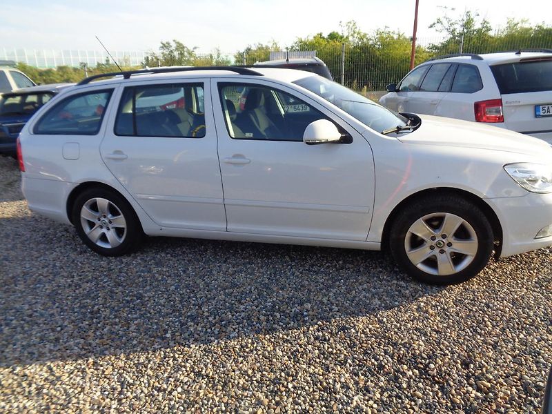 Škoda Octavia 2,0 TDI - fotka 7 z 12