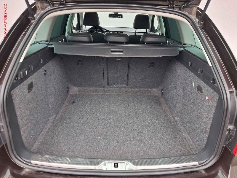 Škoda Superb (2015) 2.0 TDi, Elegance, +kola - fotka 7 z 20