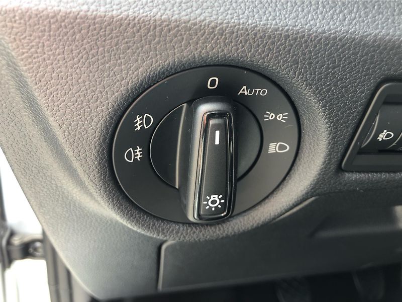Škoda Kamiq 1.0 TSi SELECTION - fotka 16 z 27