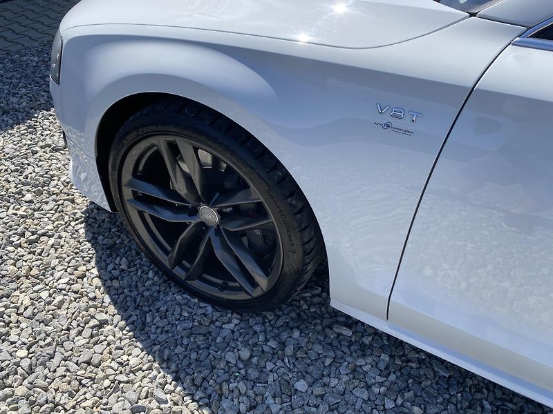 Audi A8 S8 4.0i V8 520PS CZ DPH EXTRA! - fotka 19 z 176