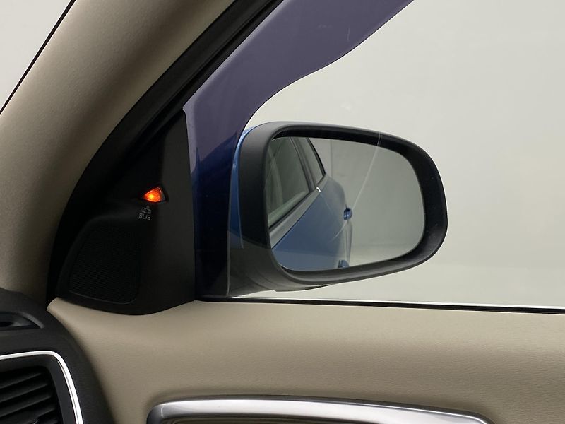 Volvo S60 D4 SUMMUM AUT - fotka 21 z 45